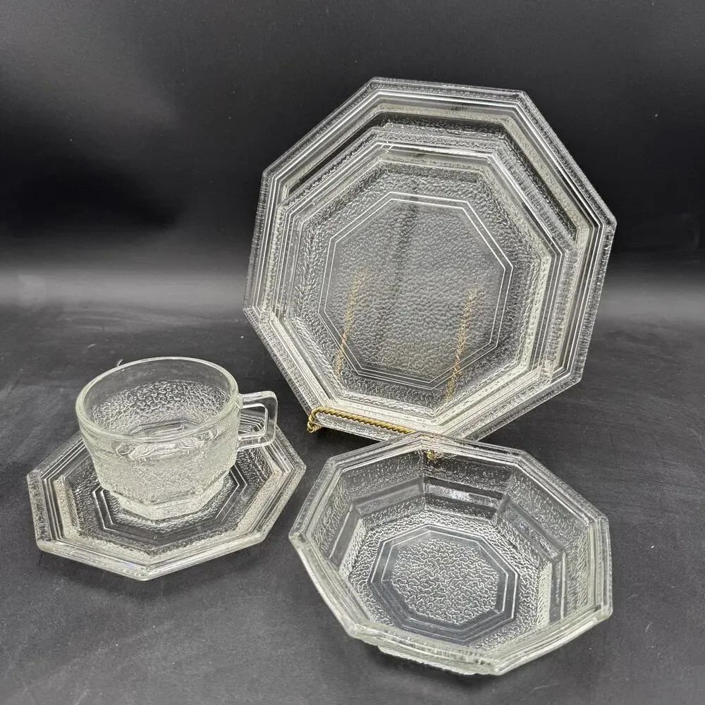 5 Pc Place Setting Octagon Clear Anchor Hocking Dinner, Salad, Bowl, Cup/Saucer